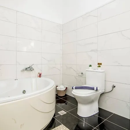 Willa Cavo Pearl By *