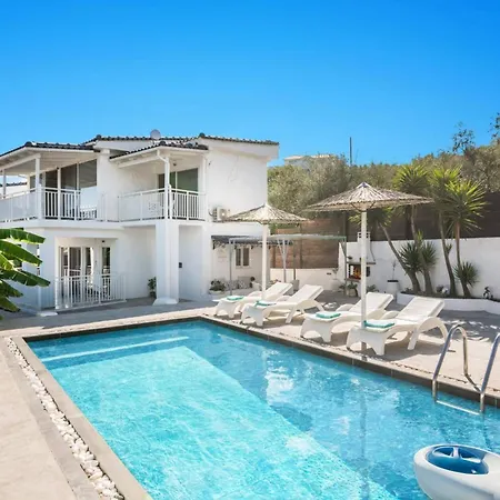 Villa Cavo Pearl By *